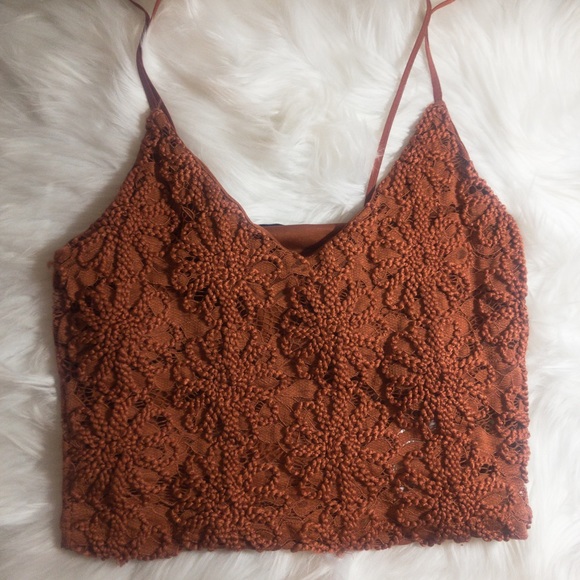 Zara floral textured crop top - Picture 1 of 5